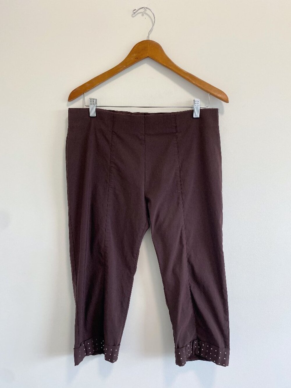 Vintage Brown Capri Pants w/ Stud Detail / Y2K